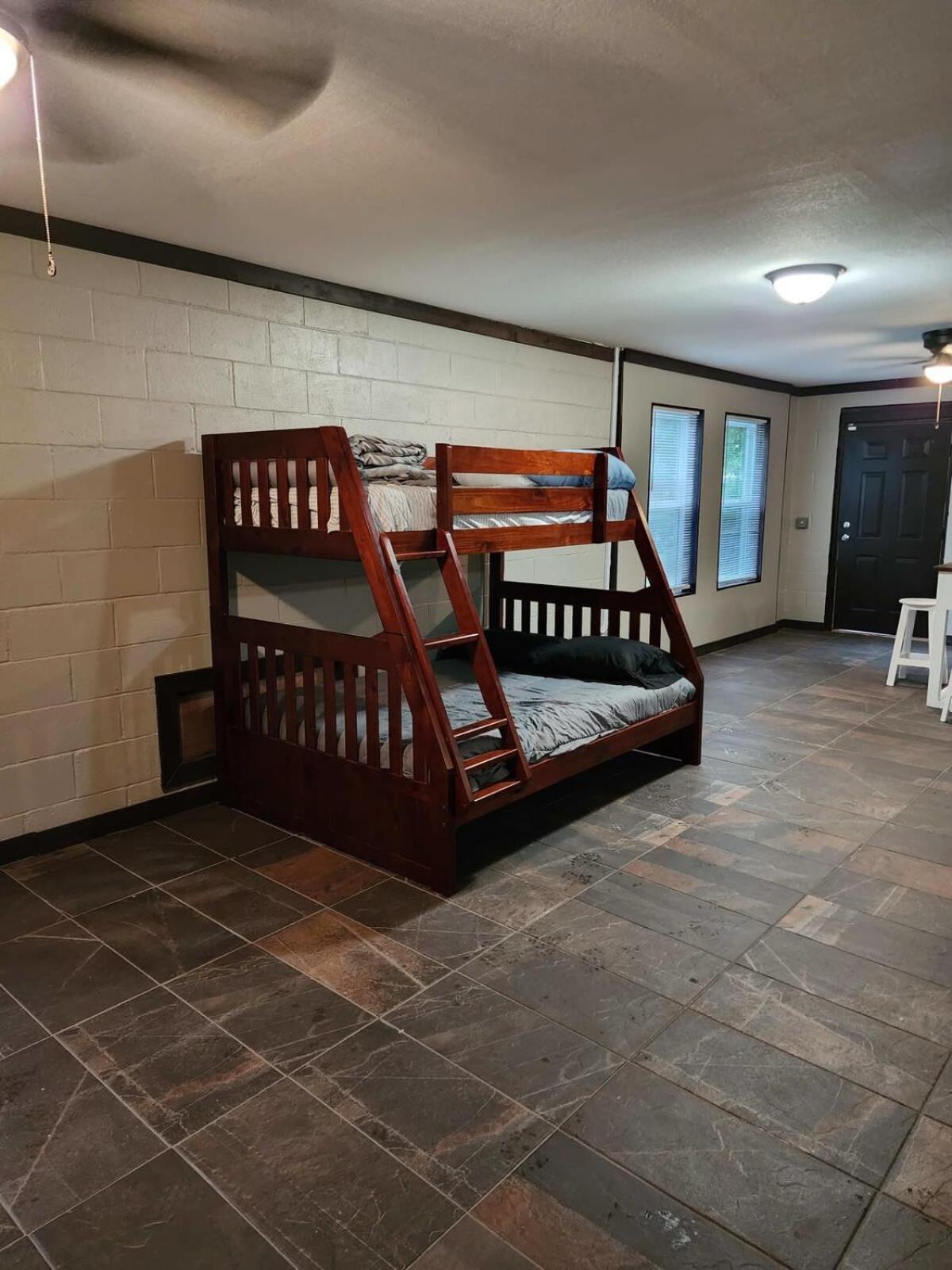 Cozy Pigeon Forge Home W Hot Tub Near River エクステリア 写真