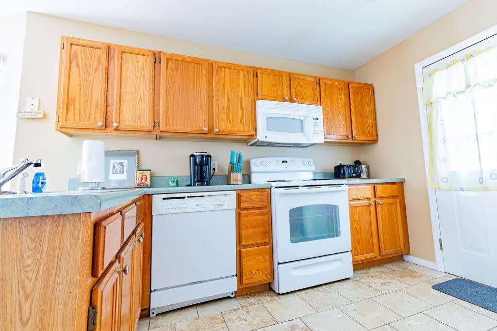 Cozy Pigeon Forge Home W Hot Tub Near River エクステリア 写真