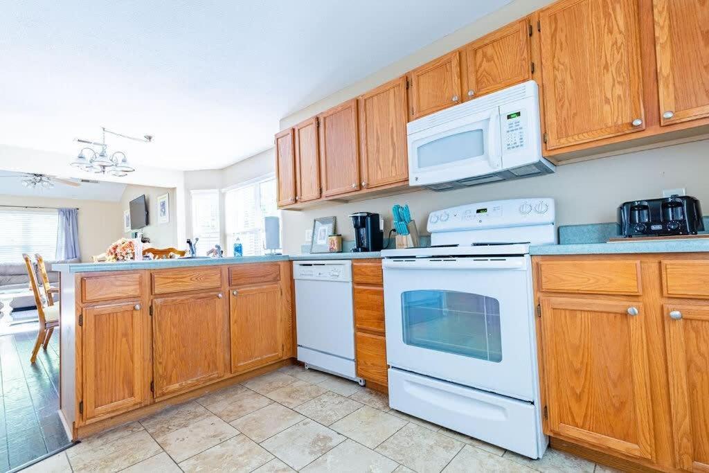 Cozy Pigeon Forge Home W Hot Tub Near River エクステリア 写真