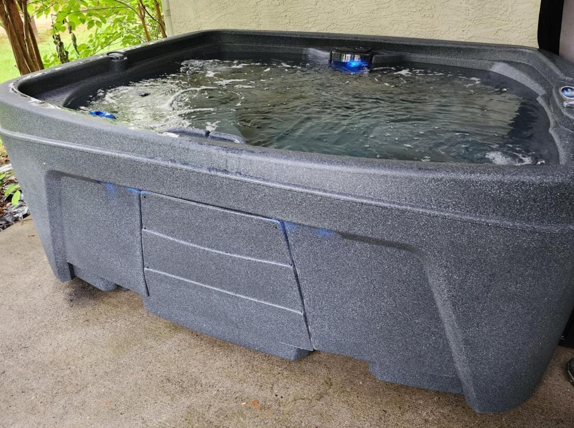 Cozy Pigeon Forge Home W Hot Tub Near River エクステリア 写真